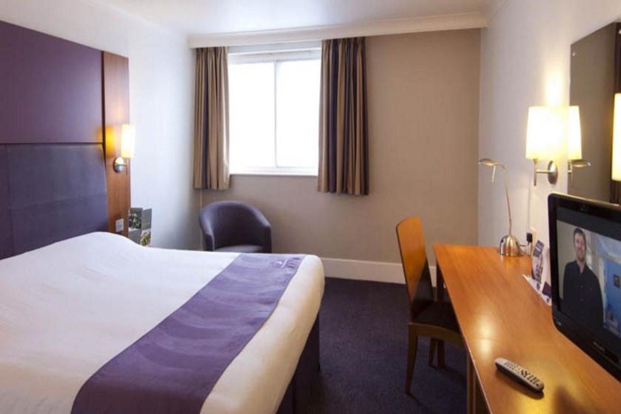 Premier Inn Premier Inn Stockport Central Eksteriør bilde